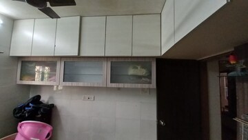 Furnished Amenities in 1 BHK Apartment at Nagari Niwara CHS, Goregaon East – for Rent