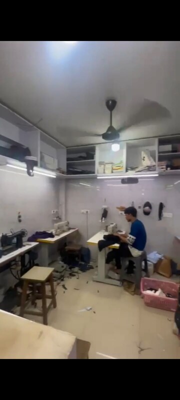 Team Area in  Shop at Andheri West – for Rent