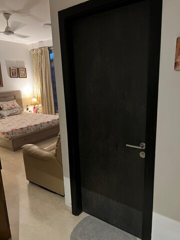 Bathroom in 3 BHK Apartment at JP Decks, Goregaon East – for Rent