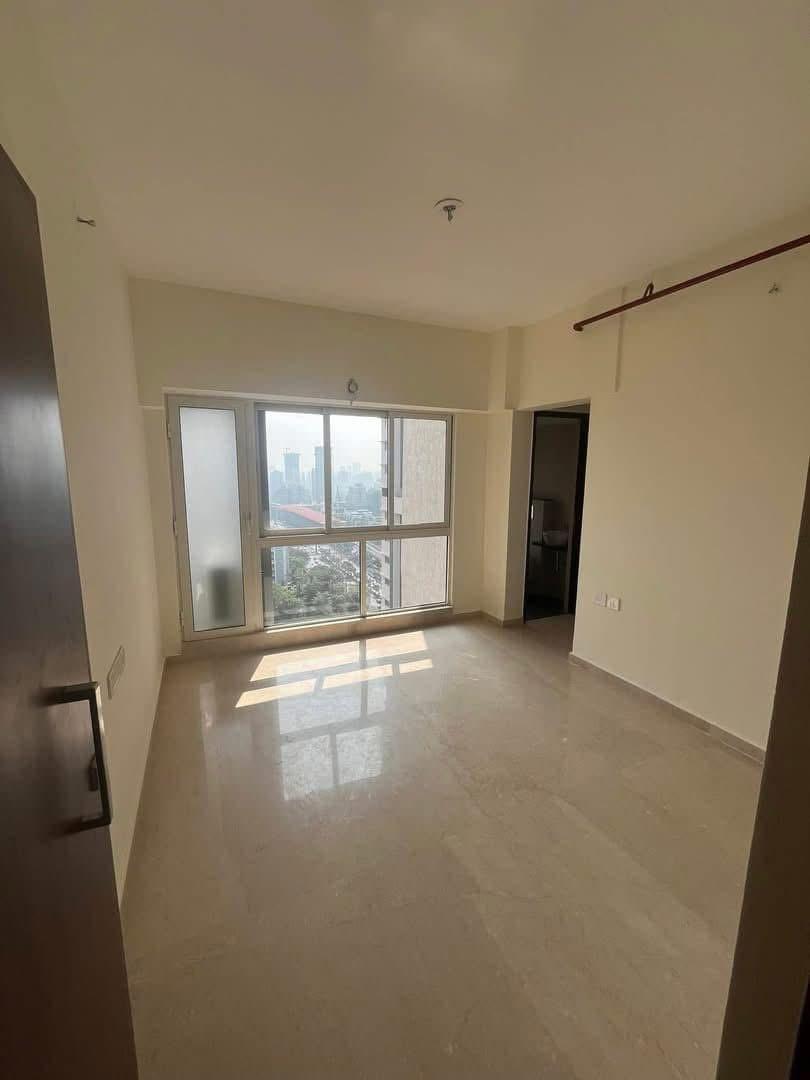 2 BHK Apartment For Rent in Omkar Signet