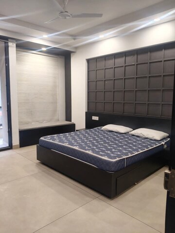 1.5 BHK Builder Floor For Rent in Sushant Vyapaar Kendra, Sector 43