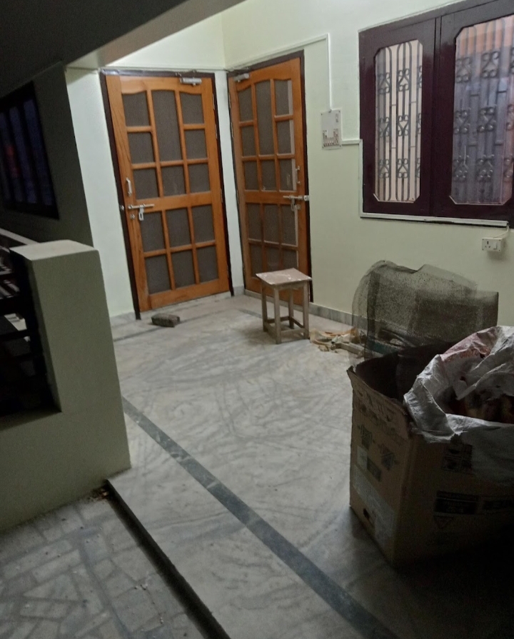 2 BHK + Pooja Room Villa For Rent in Jankipuram