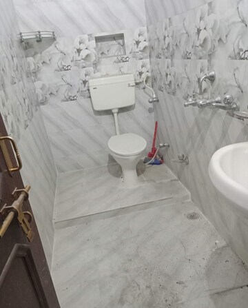 Bathroom in 2 BHK Villa at Jankipuram – for Rent
