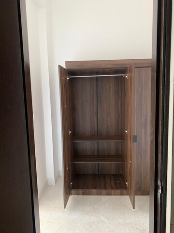 Furnished Amenities in 3 BHK Penthouse at Indiabulls Centrum Park, Sector 103 – for Rent