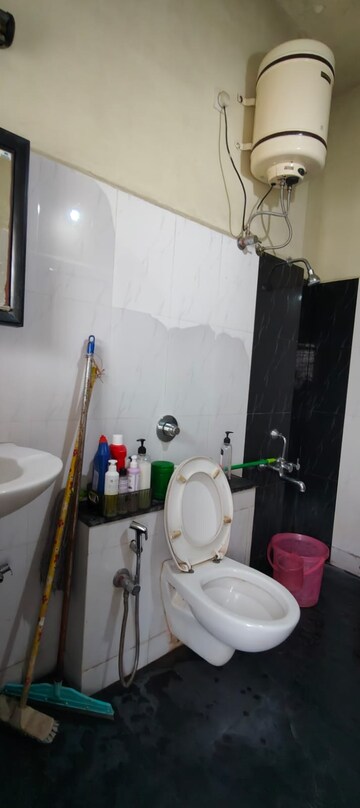 Bathroom in 1 BHK Independent House at Wilson Garden – for Rent