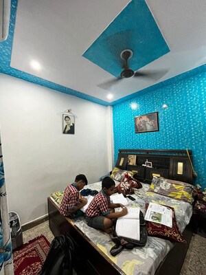 Furnished Amenities in 6 BHK Independent House at SA HOMES I, Uttam Nagar – for Sale