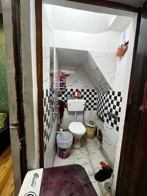 Bathroom in 6 BHK Independent House at SA HOMES I, Uttam Nagar – for Sale