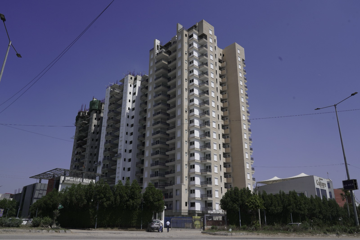 2 BHK + Pooja Room Apartment For Sale in Malwa Escon Primera