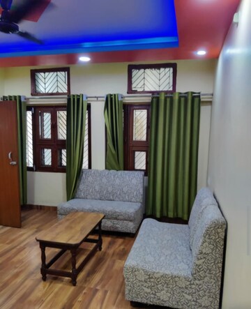 Bedroom in 1 BHK Villa at Aliganj – for Rent