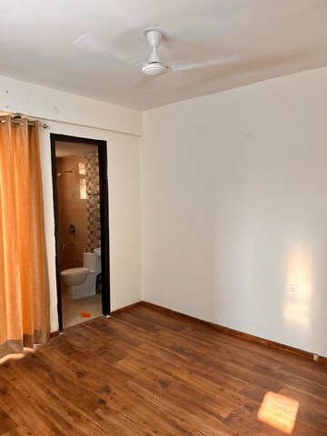 Room in 3 BHK Builder Floor at Signature Global Park 4 and 5, Sohna Sector 36 – for Rent