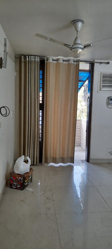 Building Lobby in 2 BHK Builder Floor at Malviya Nagar – for Rent