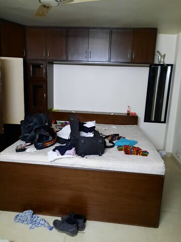 Master Bedroom in 2 BHK Builder Floor at Malviya Nagar – for Rent