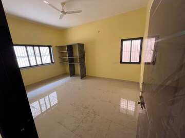 Room in 2 BHK Independent House at Mowa – for Rent
