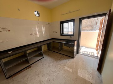 Room in 2 BHK Independent House at Mowa – for Rent