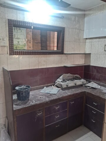 Kitchen in 1.5 BHK Apartment at Prabhadevi – for Rent
