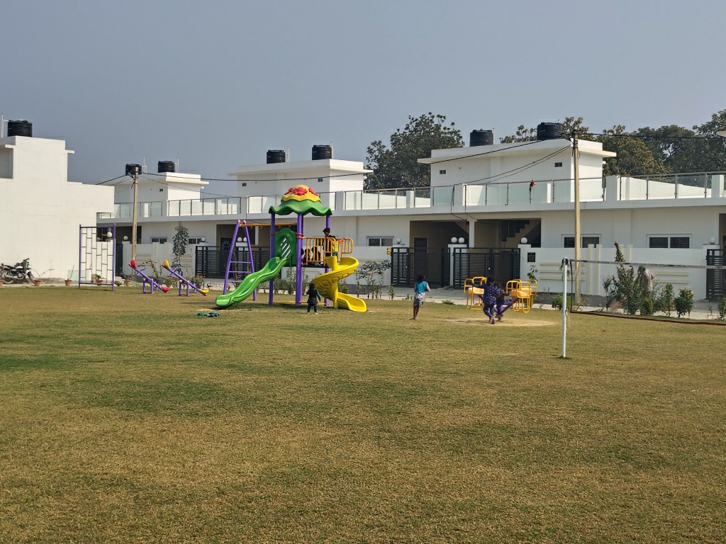 2 BHK + Pooja Room 1000 Sq.Ft. Villa in Kalpana Eco World