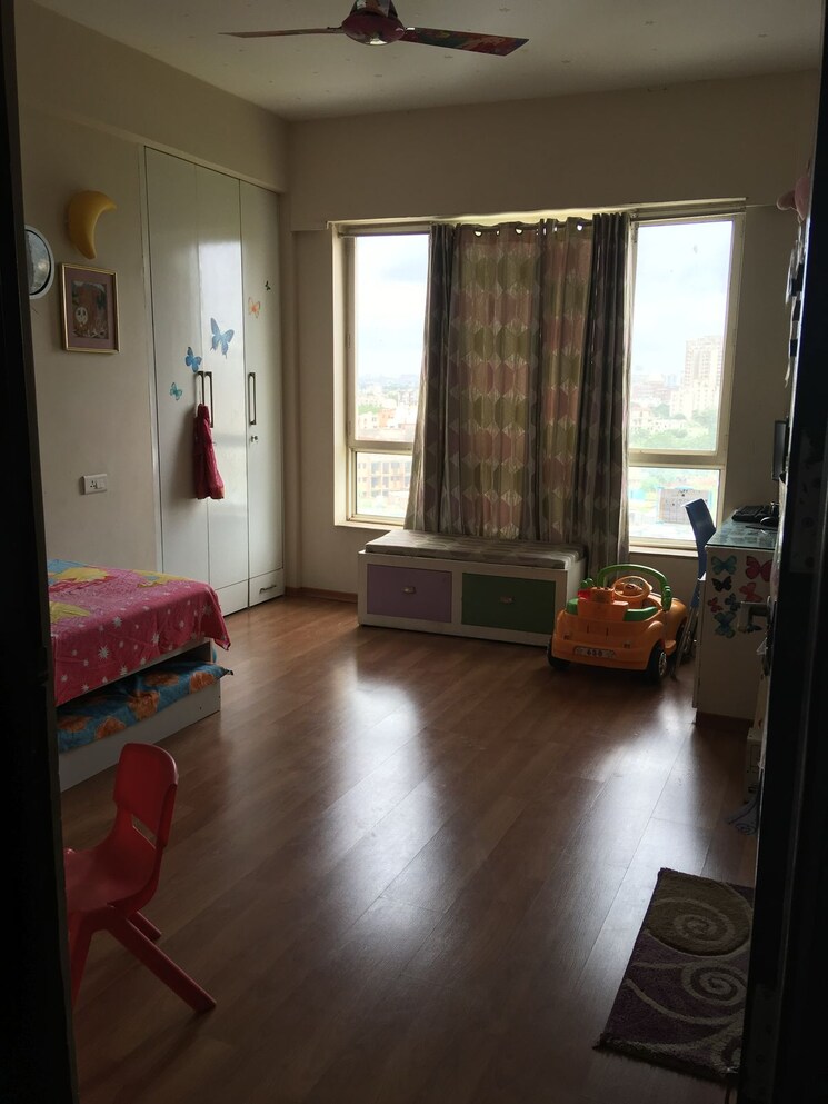 Master Bedroom, unitech-the-close-north 3 Bedroom 1997 Sq.Ft. Apartment In Sector 50 Gurgaon 8738336