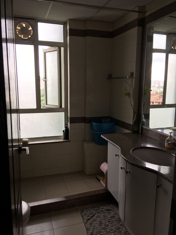 Master Bedroom, unitech-the-close-north 3 Bedroom 1997 Sq.Ft. Apartment In Sector 50 Gurgaon 8738336