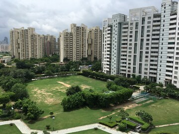Master Bedroom in 3 BHK Apartment at Unitech The Close North, Sector 50 – for Rent