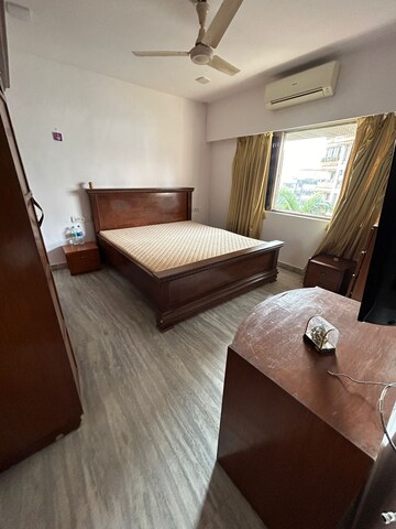 Living Room in 2.5 BHK Apartment at Amiya Apartments, Santacruz West – for Sale