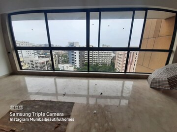 Room in 3 BHK Apartment at Bhaveshwar Smruti Apartment, Santacruz West – for Sale