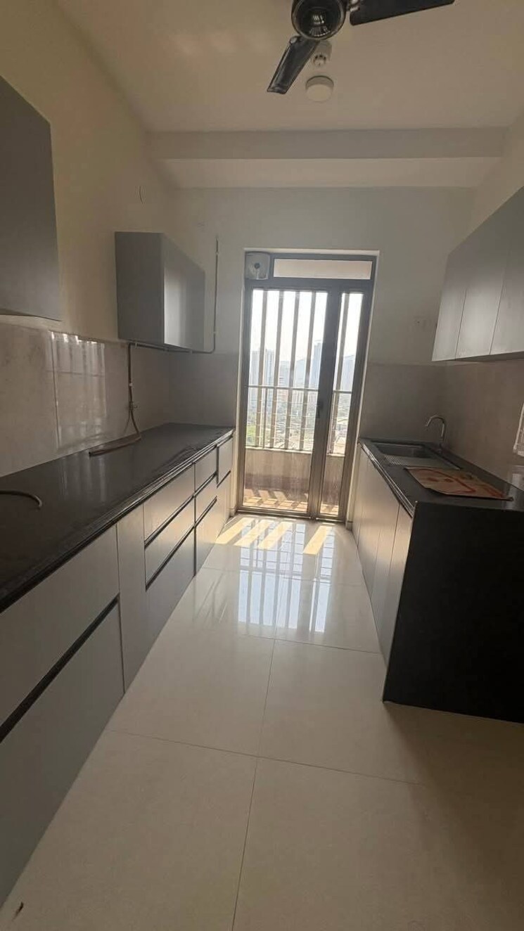 Kitchen, kalpataru-paramount-a 2 Bedroom 527 Sq.Ft. Apartment In Kapur Bawdi Thane 8738422