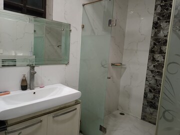 Bathroom in 3 BHK Builder Floor at Faridabad Central – for Sale