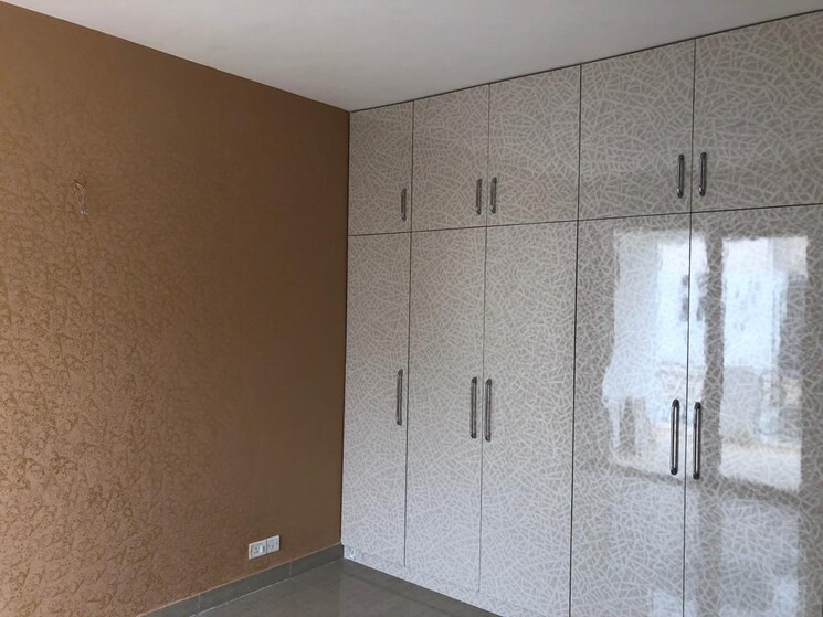 Room, faridabad central 3 Bedroom 2000 Sq.Ft. Builder Floor In Faridabad Central Faridabad 8738436