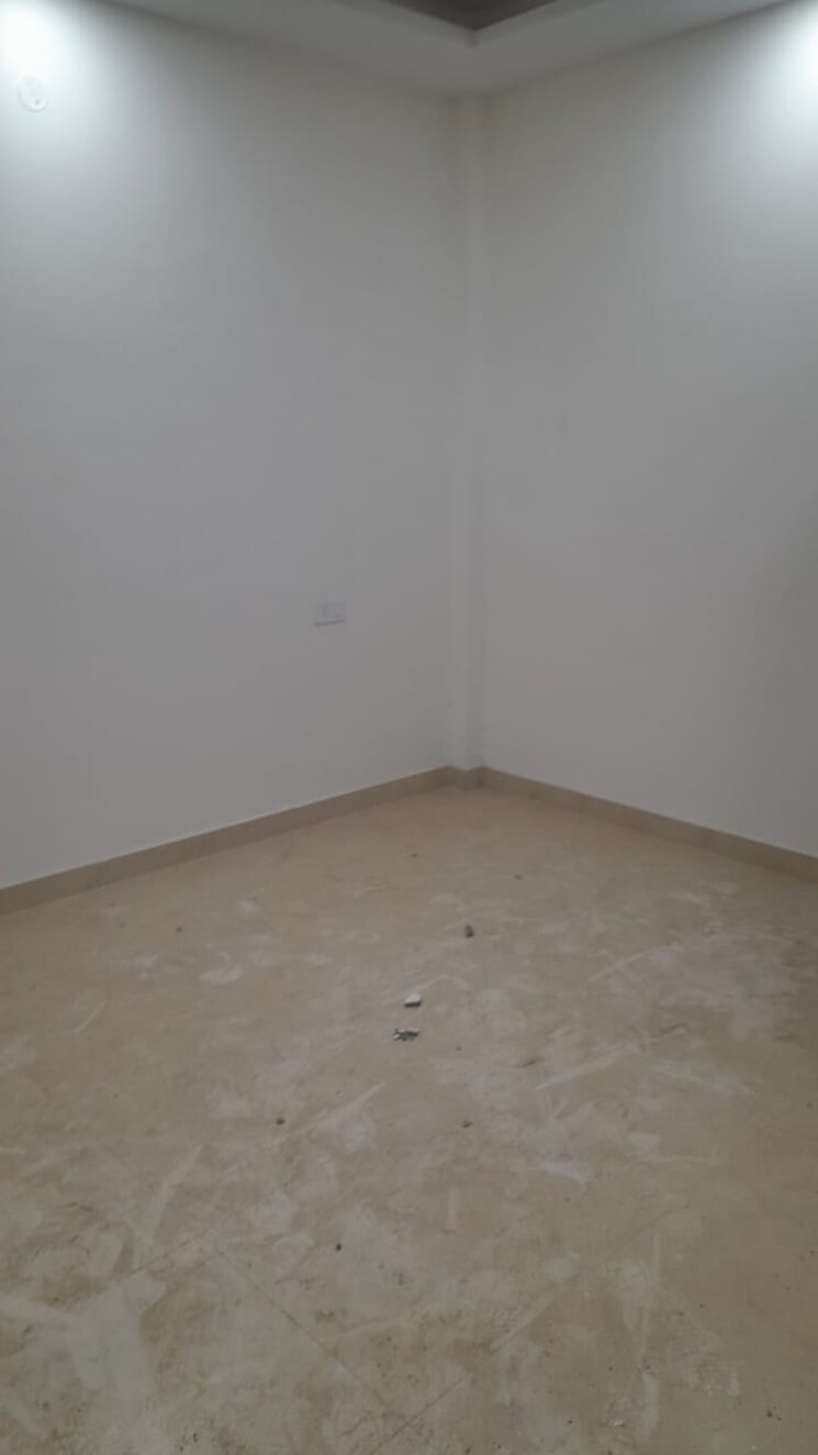 Room, faridabad central 3 Bedroom 1700 Sq.Ft. Builder Floor In Faridabad Central Faridabad 8738440