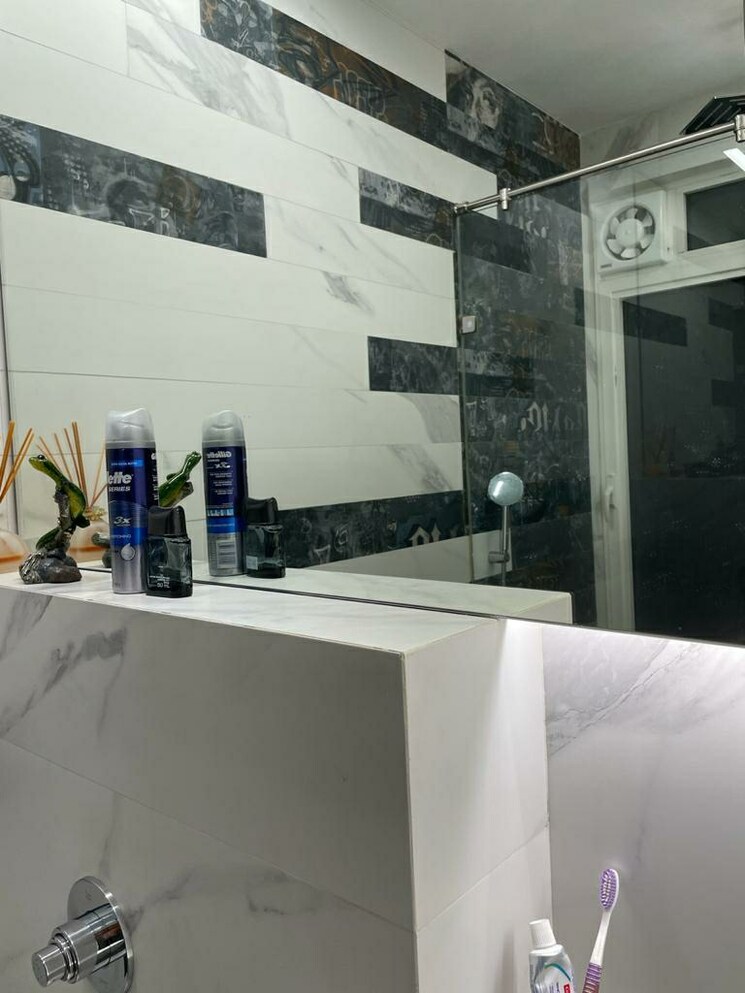 Master Bedroom, oberoi-realty-esquire 3 Bedroom 1496 Sq.Ft. Apartment In Goregaon East Mumbai 8738444