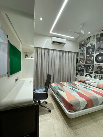 Bedroom in 3 BHK Apartment at Oberoi Realty Esquire, Goregaon East – for Rent