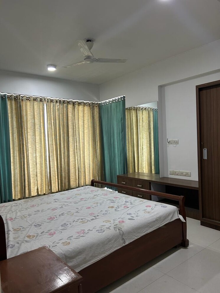 Bedroom, prahlad nagar 4 Bedroom 4400 Sq.Ft. Apartment In Prahlad Nagar Ahmedabad 8738468