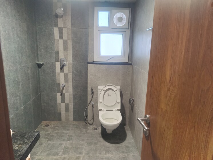 Bathroom, prestige-tranquil 3 Bedroom 1764 Sq.Ft. Apartment In Kokapet Hyderabad 8738489