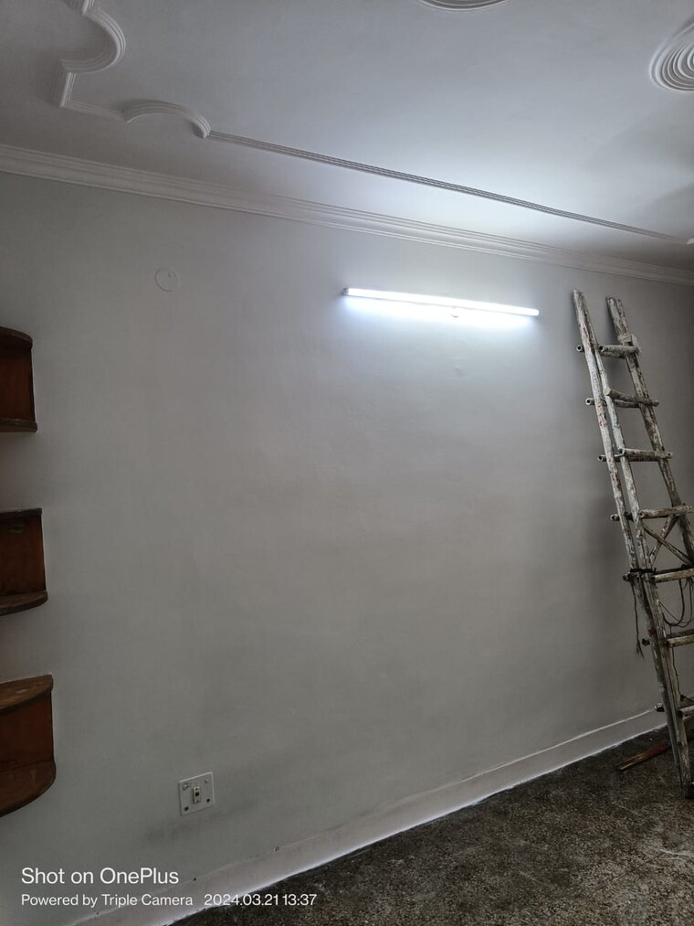 Room, rwa-apartments-sector-26 2 Bedroom 112 Sq.Mt. Independent House In Sector 26 Noida 8738514