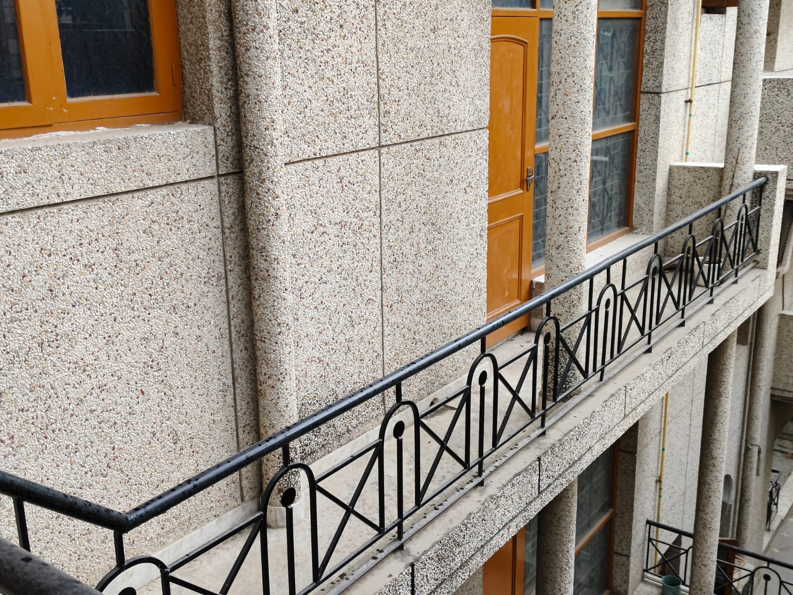 2 BHK + Pooja Room,Servant Room,Study Room,Extra Room 112 Sq.Ft. Independent House in RWA Apartments Sector 20