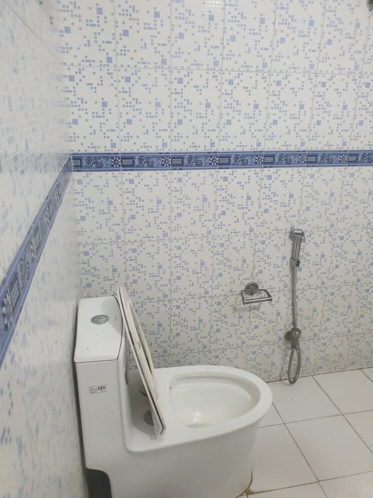 Bathroom, gomti nagar 4 Bedroom 3200 Sq.Ft. Villa In Gomti Nagar Lucknow 8738527