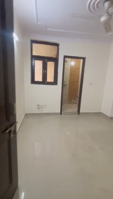 Room in 2 BHK Builder Floor at Mehrauli – for Rent