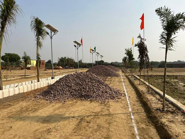 undefined, noida central  100 Sq.Yd. Plot In Noida Central Noida 8738559