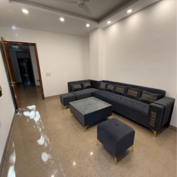 Living Room in 3 BHK Builder Floor at Shivalik Colony – for Rent