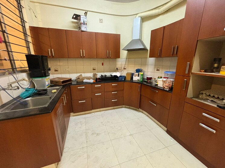 Kitchen, klassik-comfort 3 Bedroom 1750 Sq.Ft. Apartment In Hsr Layout Bangalore 8738595