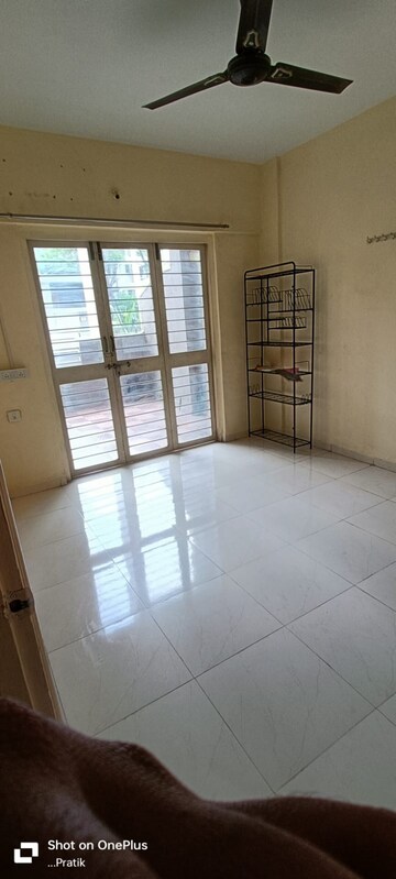 Room in 2 BHK Apartment at SSD Sai Avenue, Pimple Saudagar – for Rent