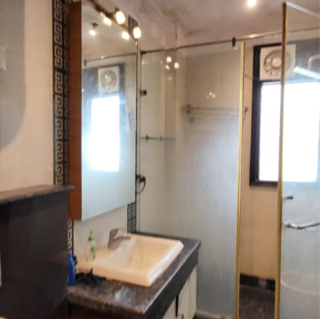 Attached Bathroom in 3 BHK Builder Floor at Panchsheel Enclave – for Rent