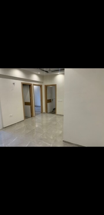 Room in 3 BHK Apartment at Oxirich Avenue, Ahinsa Khand 2 – for Rent