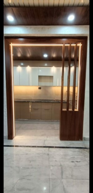 Room in 2 BHK Builder Floor at Maya Homes, Indrapuram – for Sale