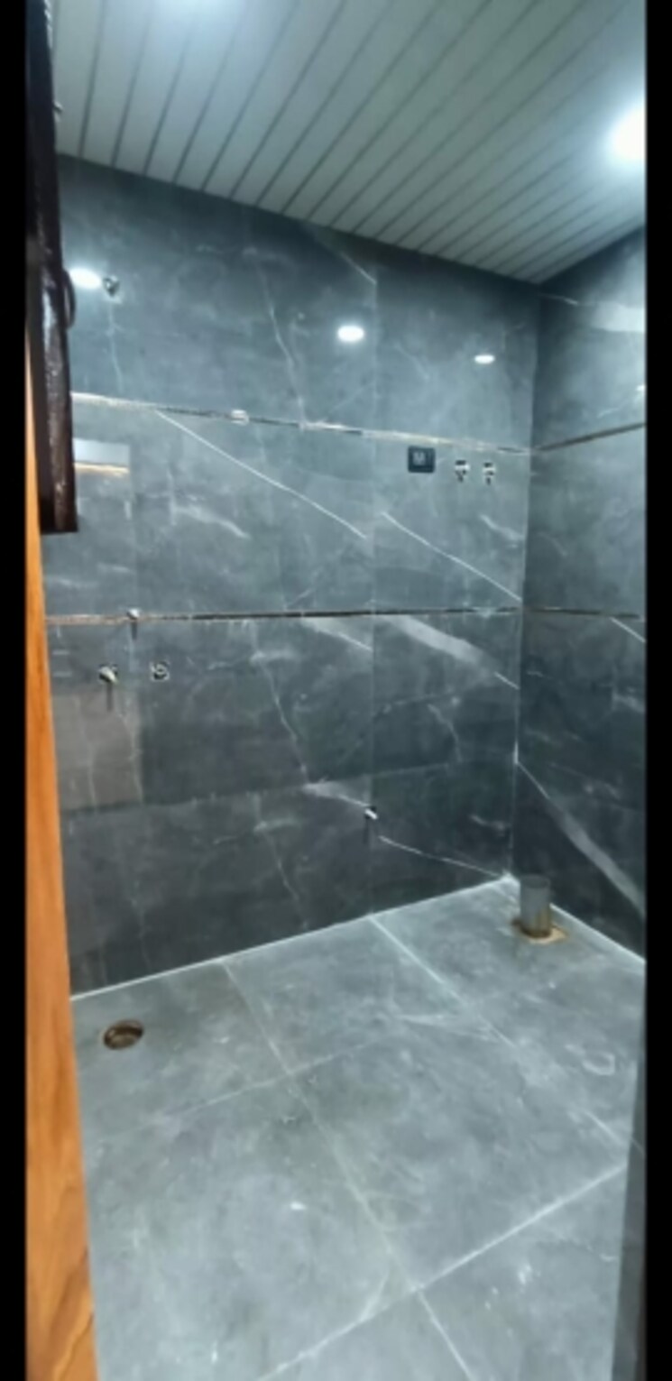Bathroom, maya-homes 2 Bedroom 950 Sq.Ft. Builder Floor In Indrapuram Ghaziabad 8738654