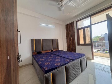 Bedroom in 1 BHK Builder Floor at Saket – for Rent
