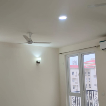 Furnished Amenities in 2.5 BHK Apartment at Emaar Emerald Estate, Medawas – for Rent