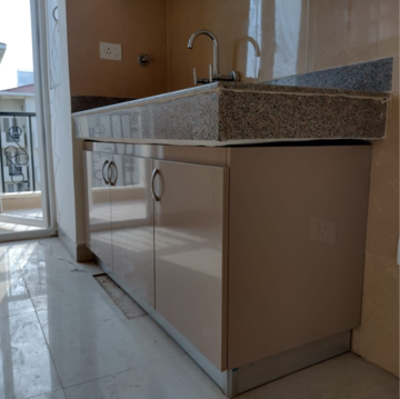 Kitchen in 2.5 BHK Apartment at Emaar Emerald Estate, Medawas – for Rent