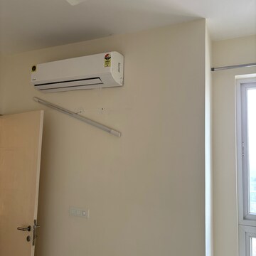 Room in 3.5 BHK Apartment at Emaar Emerald Estate, Medawas – for Sale