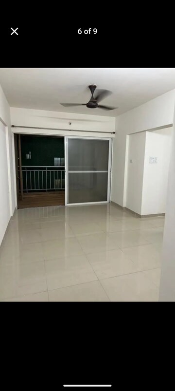 2 BHK Apartment For Rent in Mantra 29 Gold Coast, Tingre Nagar